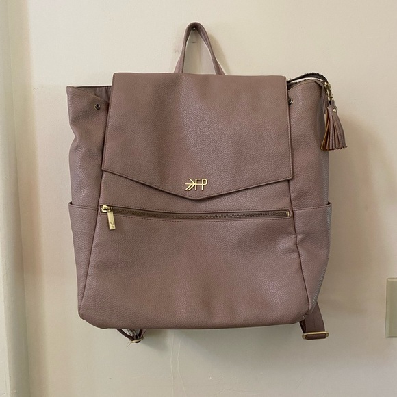 FRESHLY PICKED CLASSIC DIAPER BAG II BACKPACK FIG TAN COLOR - Picture 14 of 15
